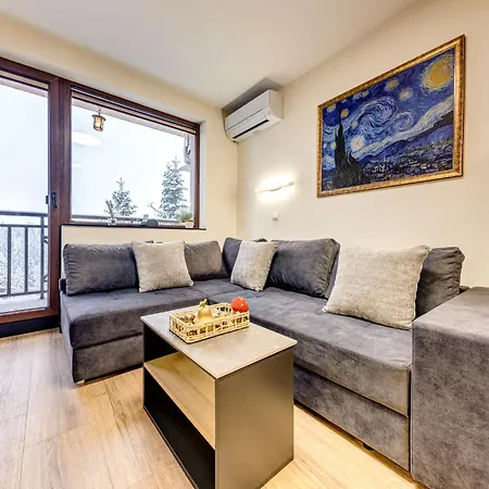 Alpine Glow With Parking شقة